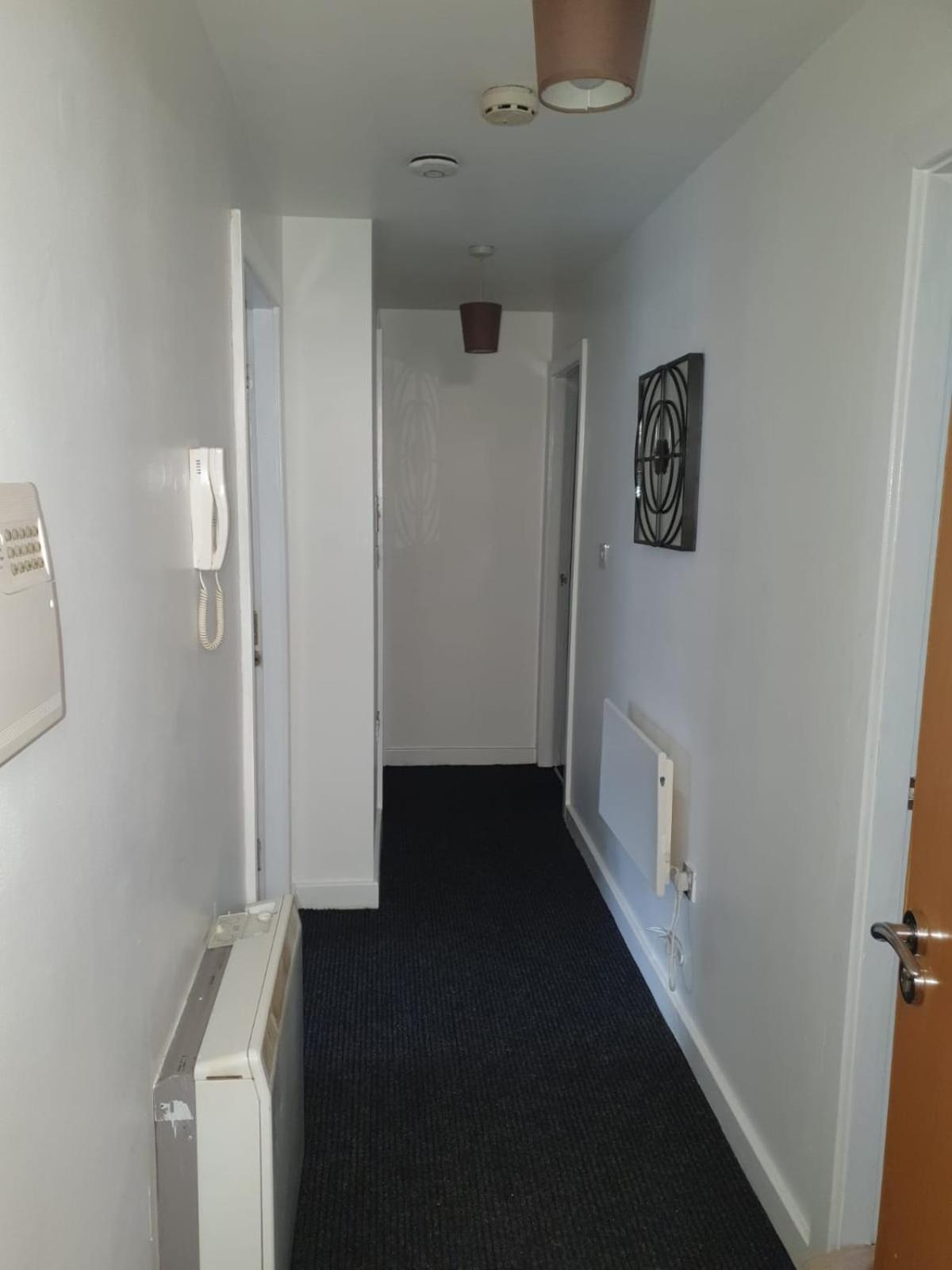 Quiet 2 Bedroom Flat In Darlington With Free Parking, Wi-Fi And More מראה חיצוני תמונה
