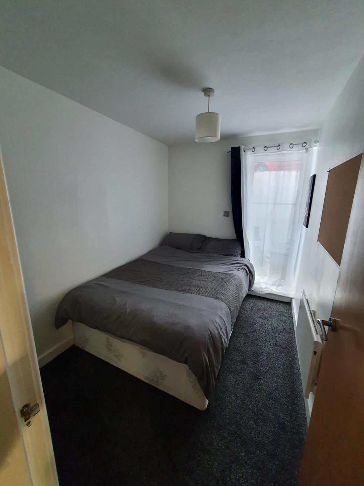Quiet 2 Bedroom Flat In Darlington With Free Parking, Wi-Fi And More מראה חיצוני תמונה